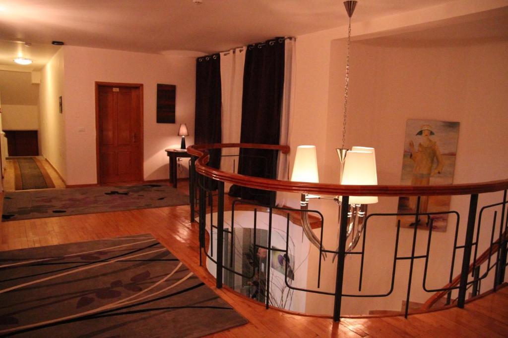 Hotel De Paris Tirana Bagian luar foto
