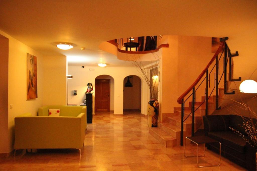 Hotel De Paris Tirana Bagian luar foto