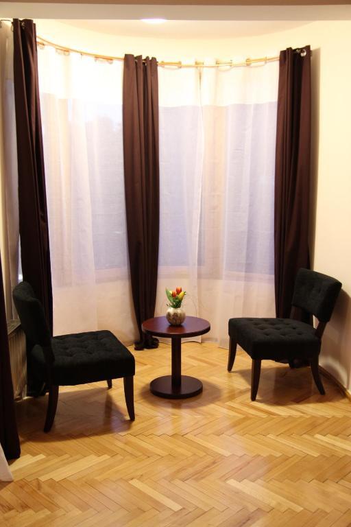 Hotel De Paris Tirana Bagian luar foto